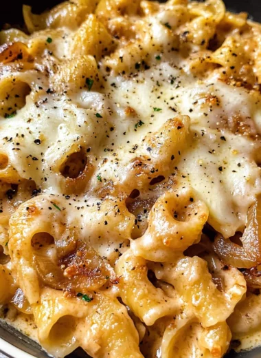 Easy French Onion Pasta