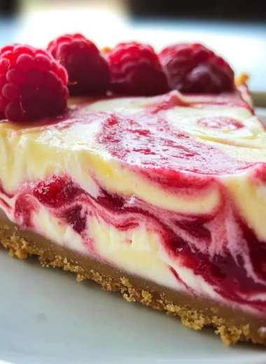 Frozen Raspberry Lemonade Pie