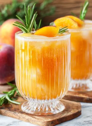 Ginger Peach Sparkler Mocktail Recipe