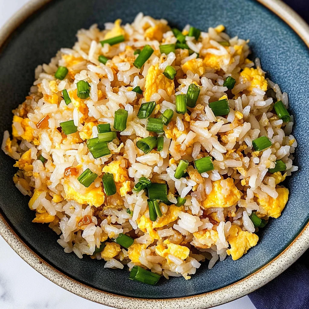 Min Rice 10 min. Easy Egg Fried Rice (only 6 ingredients!)