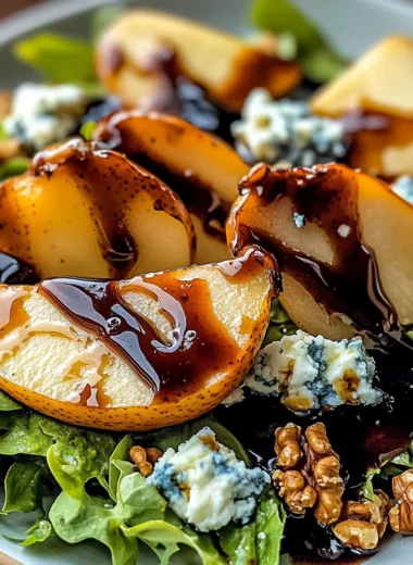 Caramelized Pear and Blue Cheese Salad: A Sweet and Savory Delight