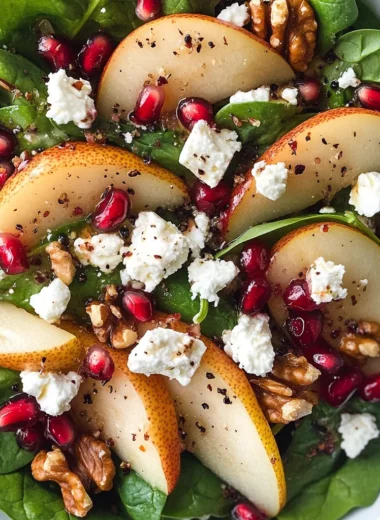 Pear, Pomegranate and Spinach Salad