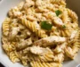 Crockpot Garlic Parmesan Chicken Pasta