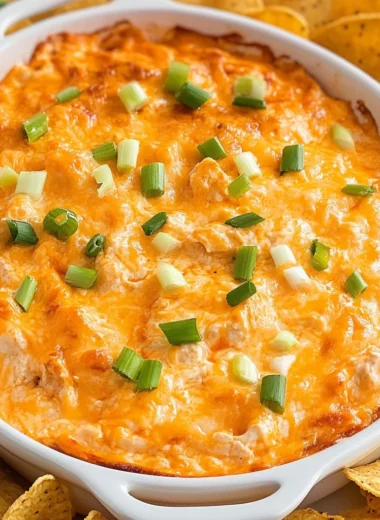 Easy Buffalo Chicken Dip