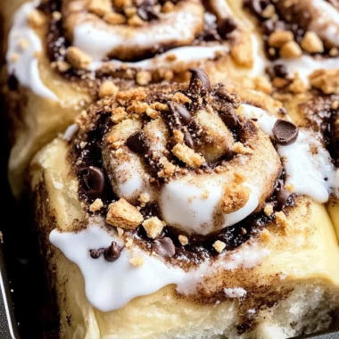 S'mores Cinnamon Rolls