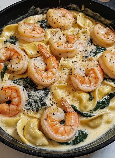 Shrimp Tortellini with Garlic Sauce