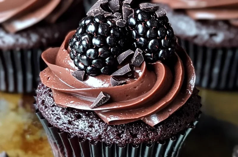 Dark Chocolate Blackberry Cupcakes: Indulge in a Decadent Dessert Delight