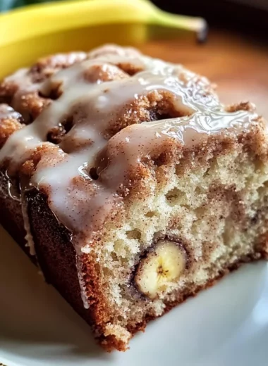 Cinnamon Roll Banana Bread